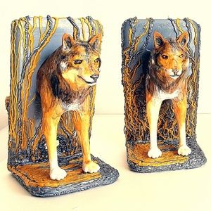 Wildlife (WOLF) Assortment Cell Phone Stand